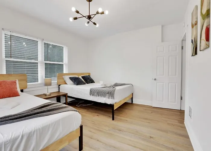 Holiday home Housepitality- The 614 Peaceful Escape - Old Town *