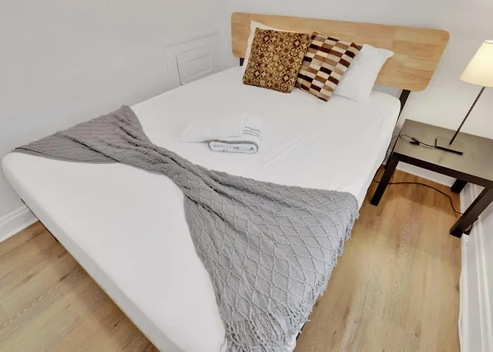 Housepitality- The 614 Peaceful Escape - Old Town Holiday home Columbus
